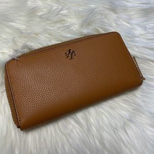 Tory Burch - Walker Leather Continental Zip Wallet